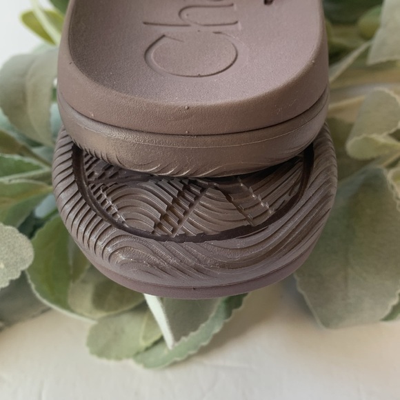 Chacos Chillos Flip Sandals Women’s in Purple - Picture 6 of 8